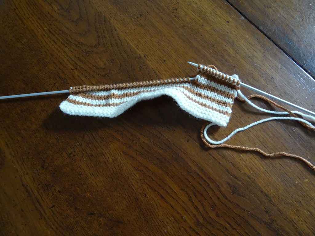 Werkwijze gebreide bodywarmer. Construction knitted bodywarmer