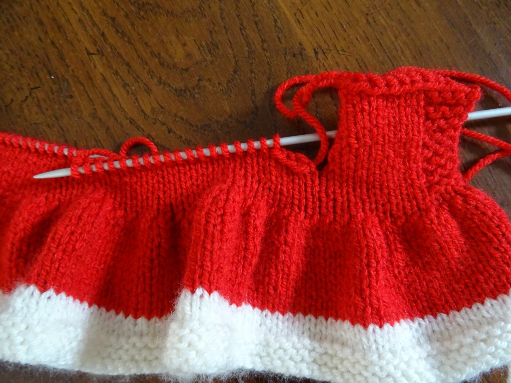 Werkwijze jurkje berenknuffel. Construction dress stuffed bear.