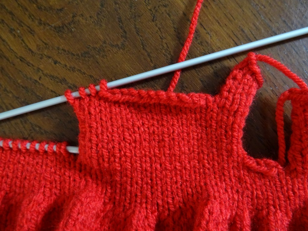 Werkwijze jurkje berenknuffel. Construction dress stuffed bear.