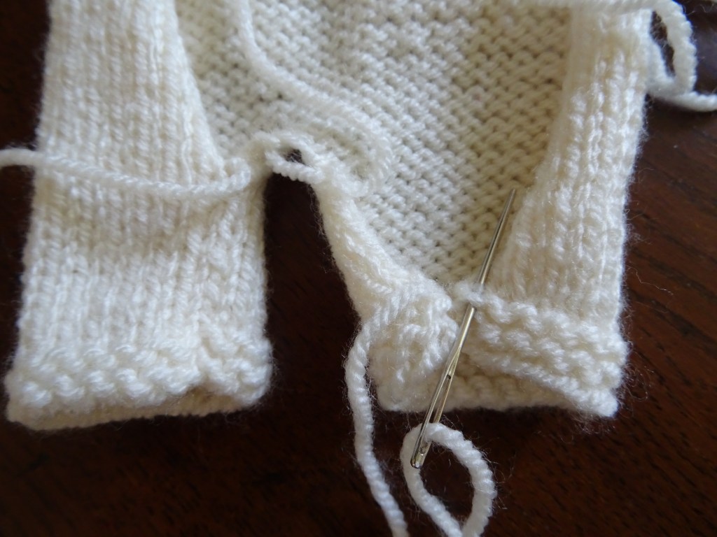 Werkwijze broekje knuffelbeer. Construction trousers stuffed bear.