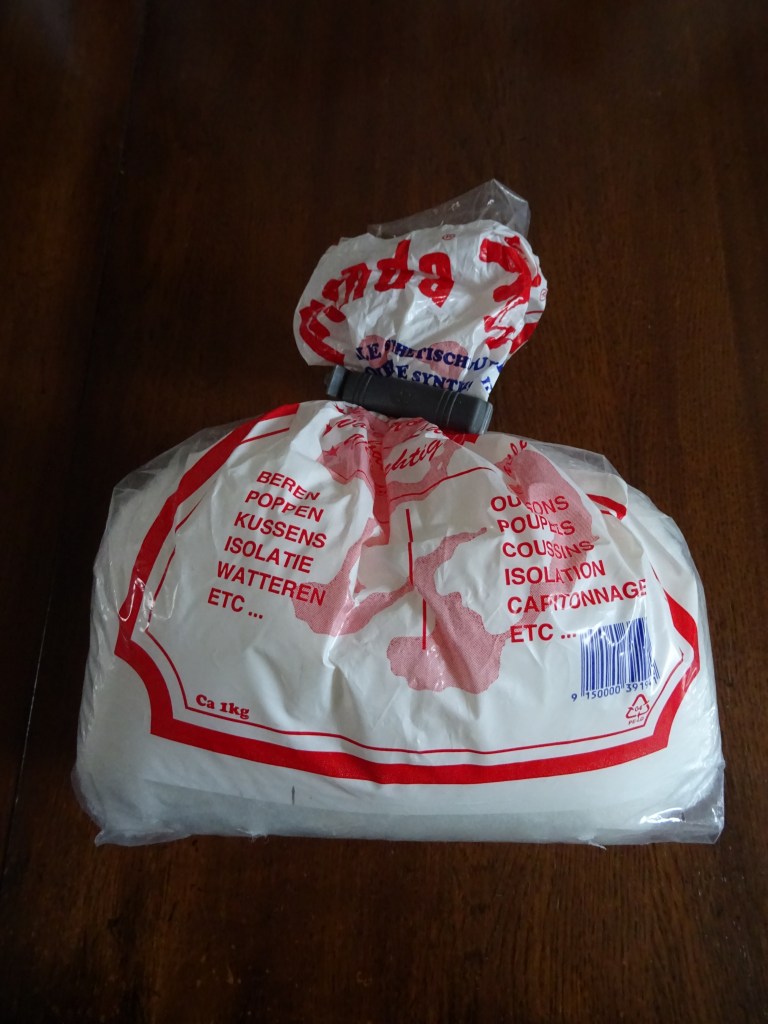 zachte witte vulling in plastic zak